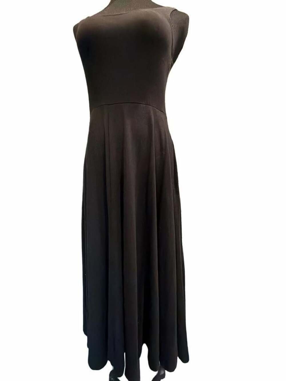 777 Quince Maxi Dress Size M Black Tencel Lyocell Spandex